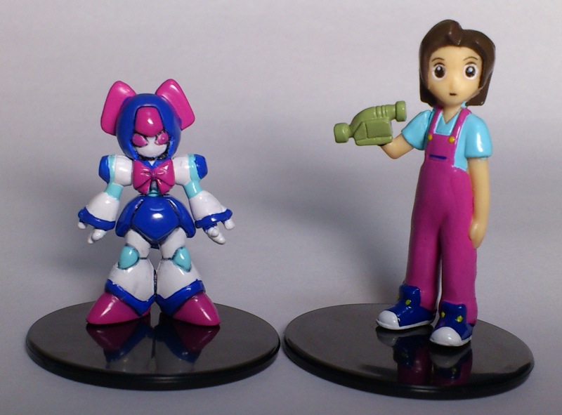 File:Sailor-Multi Brass and arika toy figures.jpg